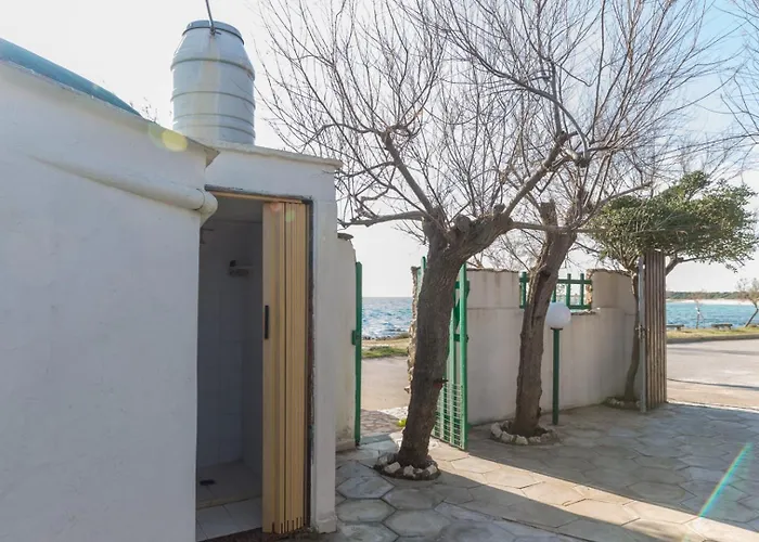 Casa Ezio 1 Fronte Mare A Punta Grossa Di *